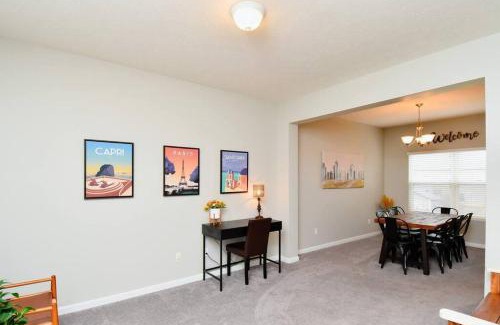 Dayton House | Modern Retreat near downtown Dayton