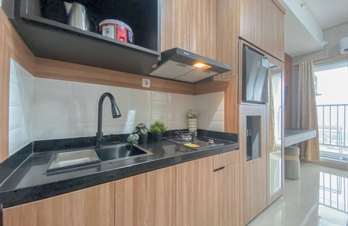 Kedungmanggu Apartment | Modern Scandinavian Studio At Lrt City Sentul - Royal Sentul Park Apartment
