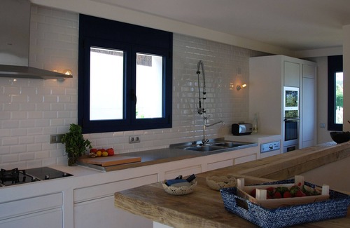 Vall-Llobrega Villa | Modern Seaview Villa With Infinity-Pool