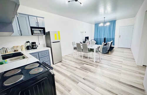 Comayagua House | "Modern secure house in Comayagua with A/C, Wi-Fi and autonomous access.