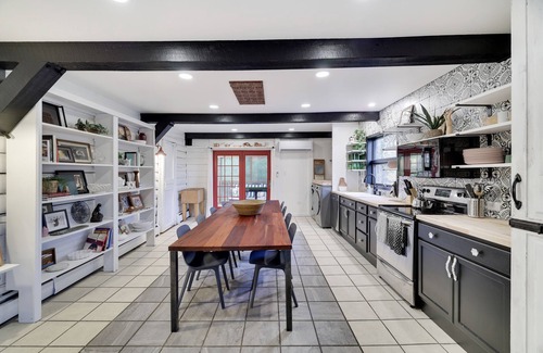 Drums Cabin | Modern Storybook Cottage near Poconos, 1.5 Acre Beautiful Mountainside Property!