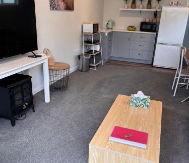 Motueka Apartment | Modern studio apartment