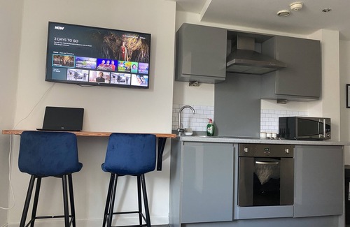 Leeds City Center Apartment | Modern Studio Apt in the heart of Leeds Centre