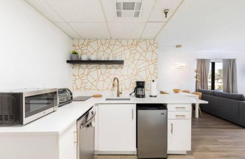 Southwest Orlando Apartment | Modern Studio on I-Drive: parking + pool included