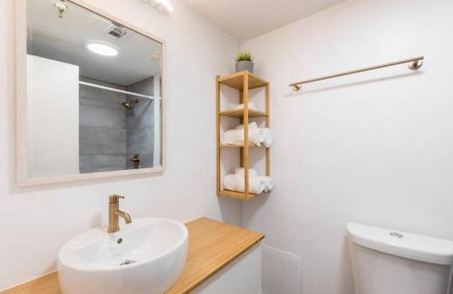 Southwest Orlando Apartment | Modern Studio on I-Drive: parking + pool included