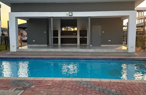Gaborone Apartment | Modern studio with AC and WiFi in delightful Gaborone