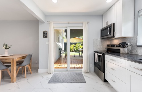 Central Business District House | ! Modern & Stylish Fort Lauderdale Getaway !