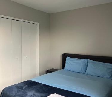 Glenridge House | Modern Suite, 1 Guest Room