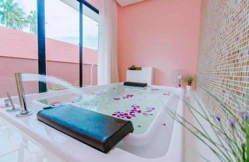 Nong Prue Villa | Modern Tropical Villa