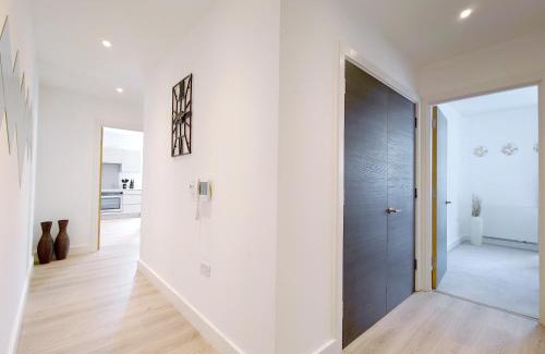 Poplar Apartment | Modern Two Bed Apartment in Poplar near Canary Wharf