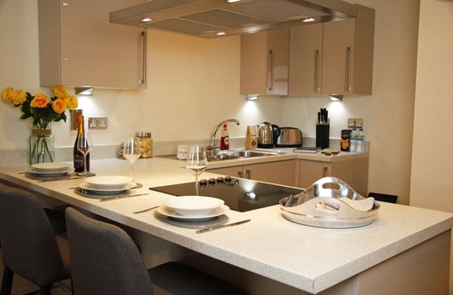 Welwyn Garden City Apartment | Modern Two Bedroom in Welwyn Garden City