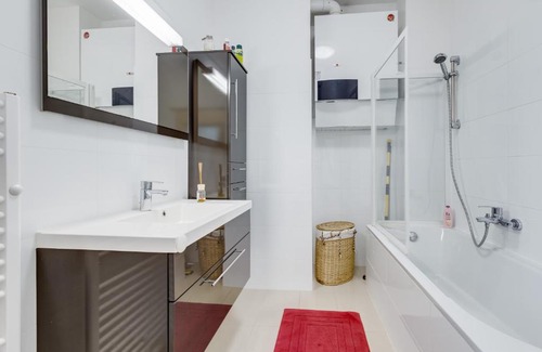 Neubau Apartment | Modern Vienna