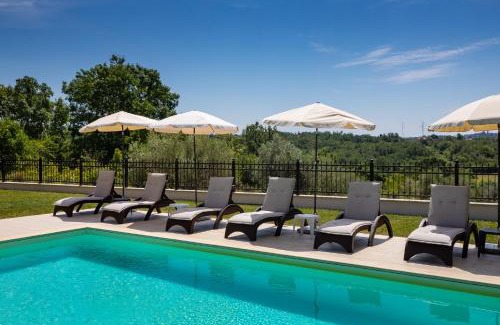 Kastel Villa | Modern villa Eva Kastel with pool near Buje