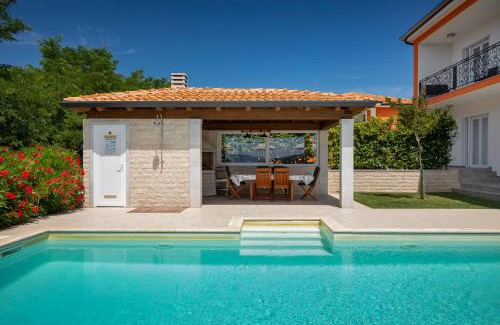 Kastel Villa | Modern villa Eva Kastel with pool near Buje
