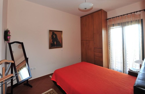 Melissopetra Villa | Modern Villa in ancient Epidaurus