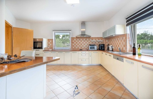 Momjan Villa | Modern Villa with Pool Close to Beaches for up to 8+2 Guests