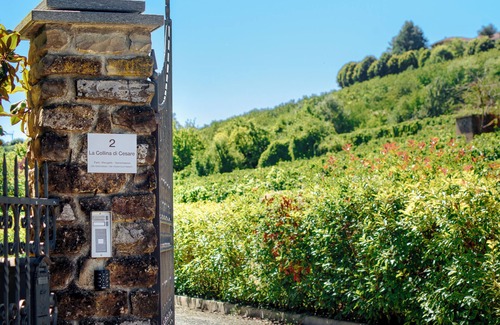 San Bovo Villa | Modern villa with private pool and panoramic vineyard views in Piemonte.