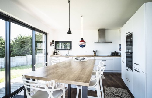 Landeda House | Modern villa with stunning sea views, swimming pool, Jaccuzi.