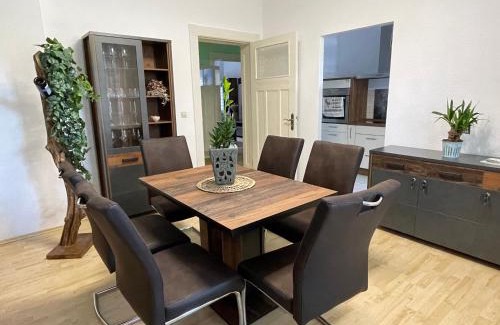 Cottbus Apartment | Moderne 3 Raum Altbau ETW bis 4 Gäste, Nähe Staatstheater, Parkplatz, Netflix, Vollausstattung
