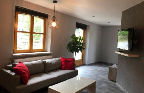 Struppen House | Moderne Pension vonBartsch mit Ladestation in der sächsischen Schweiz