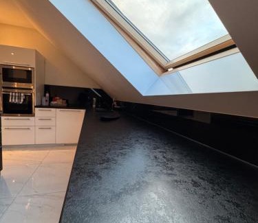 Rieneck Apartment | Modernes Apartment in Wald- und Stadtnähe