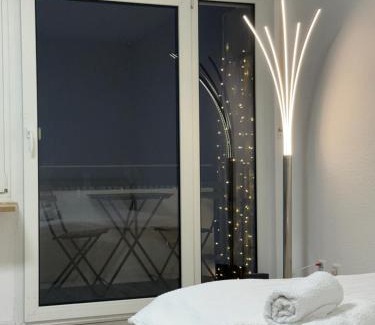 Lindenschulviertel Apartment | Modernes Apartment nahe Arena & Mercedes Museum