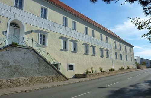 Gars am Kamp Apartment | Modernes, Renoviertes Appartement mit 75qm