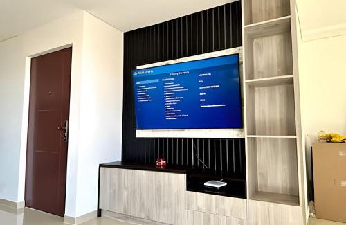 Envigado Apartment | Moderno Apt. Balcón con vista, rápido WiFi y AC