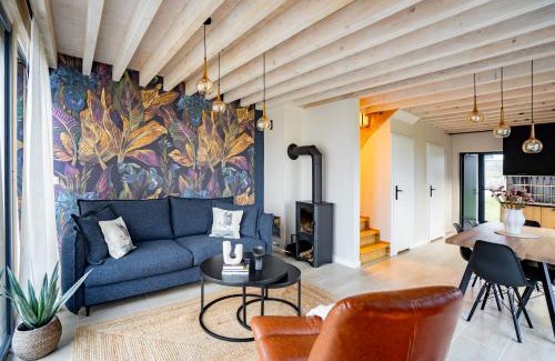 Ryn Villa | Modra Czapla