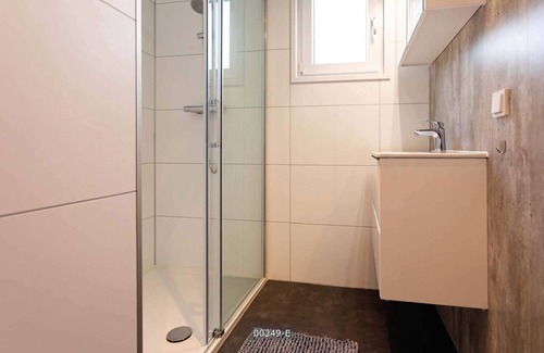 Cromvoirt Ski Chalet | ✓ Module Special at Résidence de Leuvert ✓ Holiday home for 6 persons ✓ Located near Den Bosch (Noord-Brabant) ✓ Near De IJzeren Man ✓ Book directly through the park