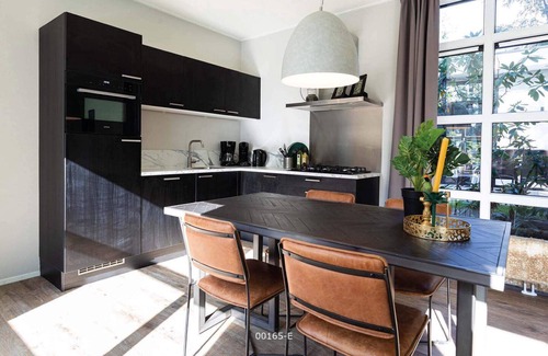 Cromvoirt Ski Chalet | ✓ Module Special at Résidence de Leuvert ✓ Holiday home for 4 persons ✓ Located near Den Bosch (Noord-Brabant) ✓ Near De IJzeren Man ✓ Book directly through the park