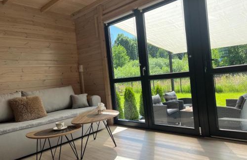 Debina House | MOJA DEBINA LUX 2, dom z pokojem dziennym, dwiema sypialniami i widokiem na las, blisko plaży