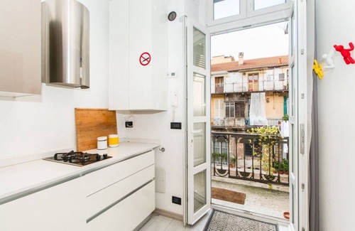 Vanchiglia Apartment | Mole Antonelliana & Royal Gardens Cozy Studio