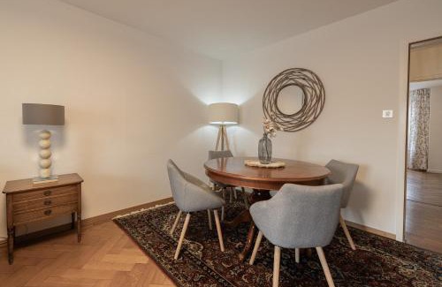 Downtown Geneva Apartment | Mole Residence by Homenhancement