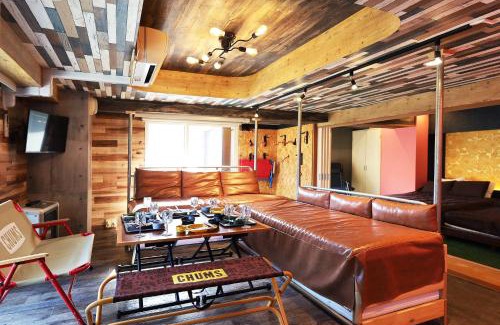 Minami Apartment | MolinHotels501-札幌市定山渓天然温泉に紅葉シーズン到来-W-beds4&S-beds6