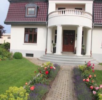 Teterow Apartment | Moltke-Villa