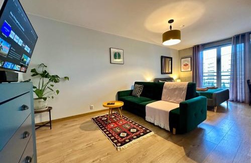 Psie Pole Apartment | MOMOApart - by Kromera