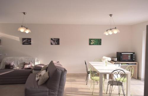 Challain-la-Potherie House | Mon Savoureux Jardin