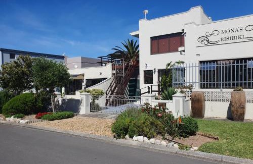 Kleinmond Bed & Breakfast | Monas Risibiki Westside