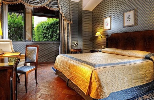 Sant' Ambrogio Hotel | Monna Lisa