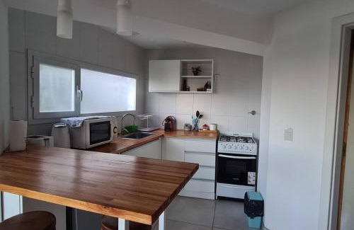 Playa Bonita Apartment | Monoambiente con vista al lago