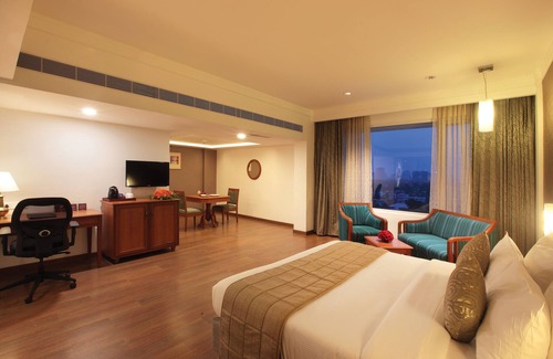 Palarivattom Hotel | Monsoon Empress