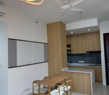 Kampung Segambut Dalam Apartment | Mont kiara warmly 6 pax stay