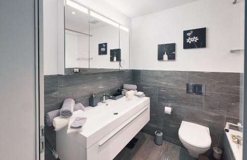 Flims Apartment | Montanas - Luxuswohnung mit Kamin - Nahe Caumasee & Talstation