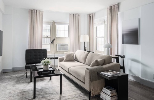 Central West End Apartment | MONTCLAIR - Modern CWE Apts near BJC by Zencity