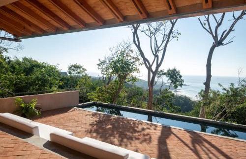 Santa Maria Tonameca Villa | Monte LaLaLa - Eco Lodge in Mermejita