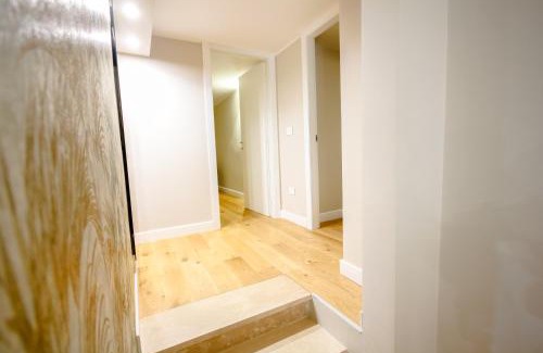 Santa Maria Novella Apartment | Montebello Central Apartment