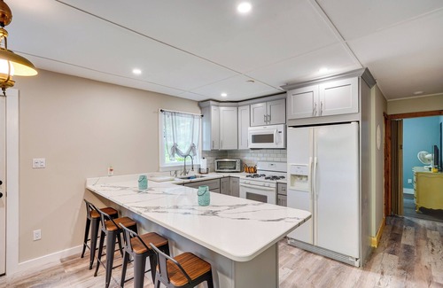 Monterey Cottage | Monterey Haven < 1/2 Mi to Lake Garfield w/Kayaks