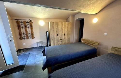 Borna Apartment | Monteurwohnung im Untergeschoss