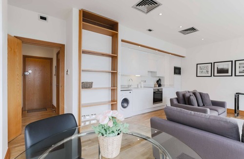 Billingsgate Apartment | Monument by Excel Apartments, London – Perfect for Short Lets and Corporate Stays
